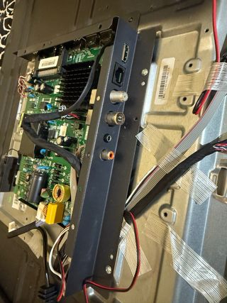 Televisor TD Systems K40DLJ12FS