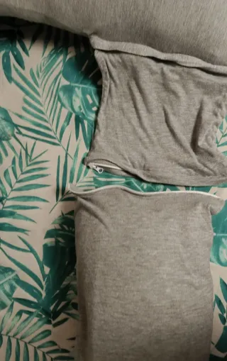 Almohada Embarazo y Lactancia forma de U Gris