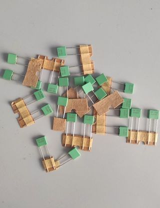 2x Condensatori 0.047uF (47nF) 100V MKT