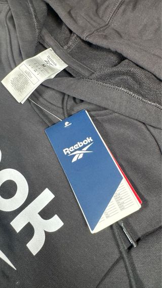 Sudadera Reebok Negra Nueva con Etiqueta