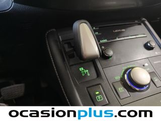 Lexus CT 200h Executive 100 kW (136 CV)