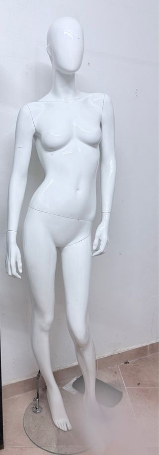 Maniquí blanco mujer
