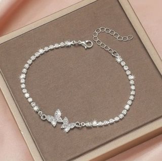 Elegante Pulsera Mariposa Brillante Plata