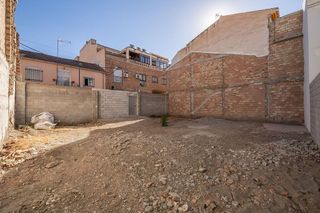 Terreno en venta en Avda. De los Ogíjares en Armilla
