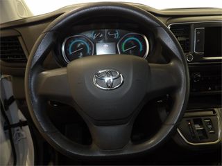 TOYOTA Proace 75kWh GX Plus L1
