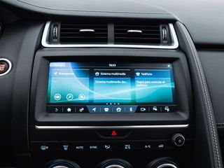 Jaguar E-Pace E-Pace 2.0P 184kW AWD (EURO 6d-TEMP)