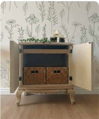 Dos mesitas de noche