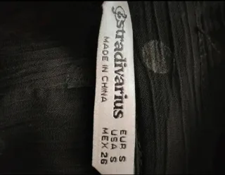 Camisa transparente negra lunares