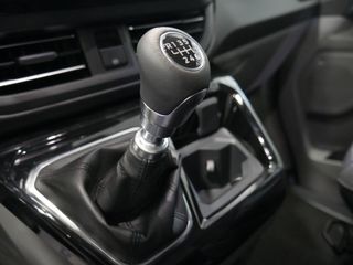 Ford Tourneo Custom 2.0 EcoBlue 110kW (150CV) L2 Titanium