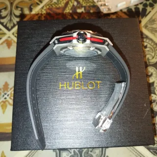 Hublot con caja