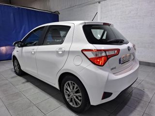 TOYOTA Yaris 1.5 100H Active