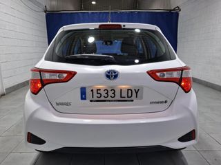 TOYOTA Yaris 1.5 100H Active