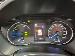 TOYOTA Yaris 1.5 100H Active