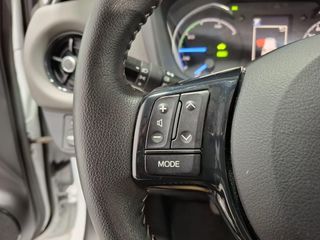 TOYOTA Yaris 1.5 100H Active