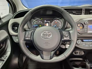 TOYOTA Yaris 1.5 100H Active