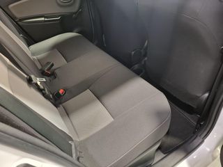 TOYOTA Yaris 1.5 100H Active