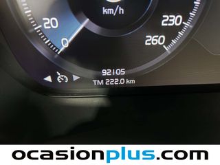 Volvo XC40 D3 Momentum Pro Auto 110 kW (150 CV)