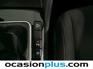 Kia Sportage 1.6 CRDi MHEV Business 4x2 100 kW (136 CV)