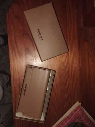 Funda de gafas Burberry marrón