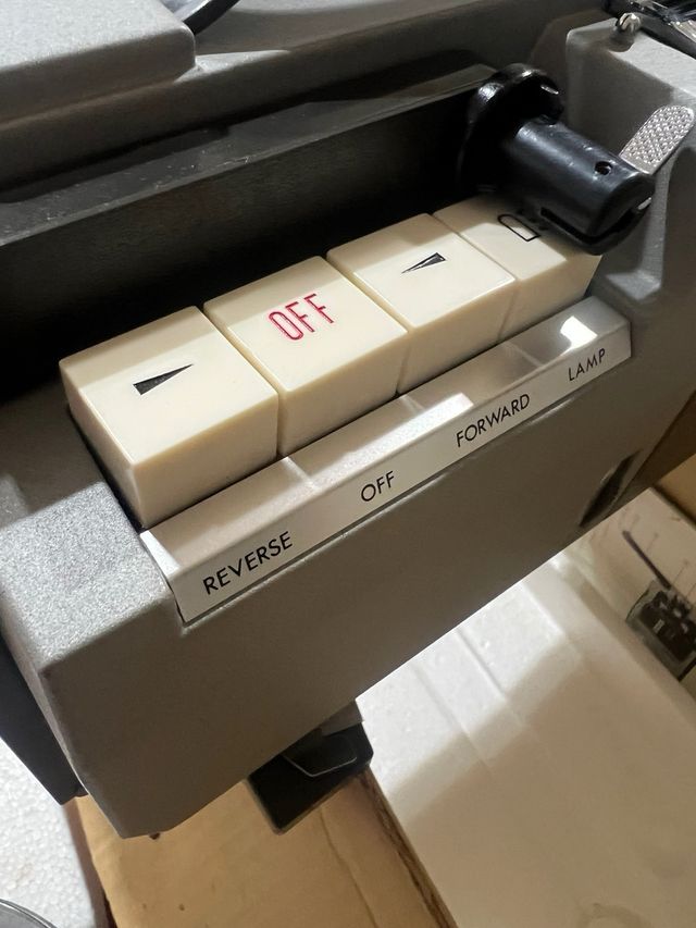 Proyector Magnon 800 Instdual ZRS