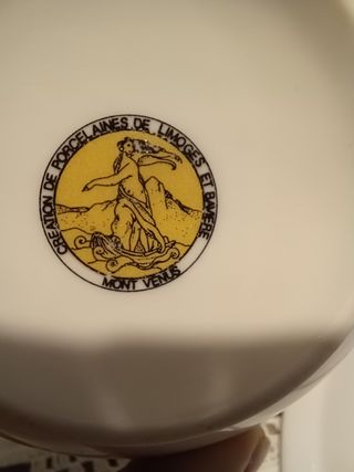 Zuccheriera antica con decori floreali