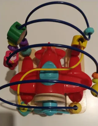 Avión de madera para psicomotricidad