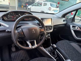 SOLO 167€ MES PEUGEOT 2008 STYLE 1.6HDI 100cv 2018