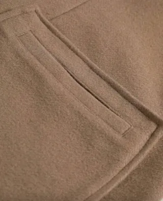 Abrigo largo hombre beige