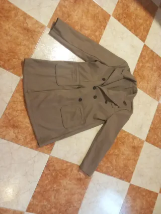 Abrigo largo hombre beige