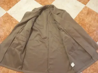 Abrigo largo hombre beige