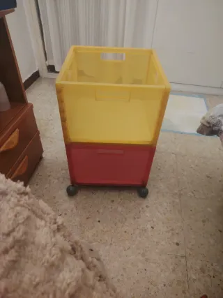 Cajas de almacenaje apilables de plástico