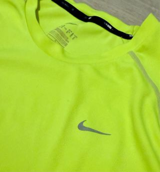 Camiseta Nike Running Miller Talla L