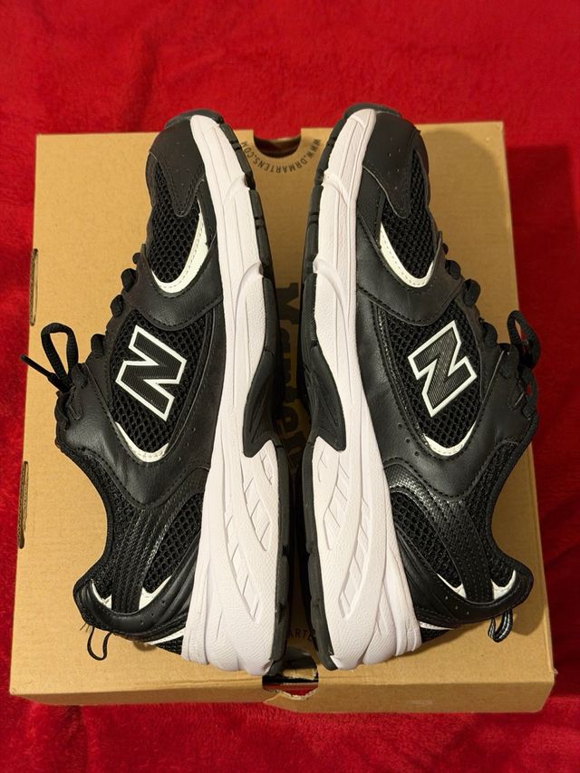 New Balance 530 negras