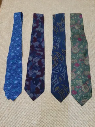 Set 4 cravatte pura seta