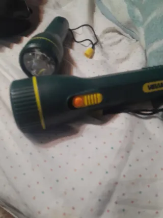 2 Linternas Verdes con Cuerda Amarilla