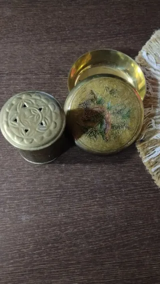 Cajas decorativas doradas metal