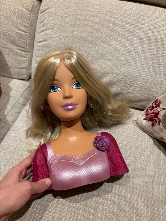Barbie Estilista - Coleta Sube y Baja