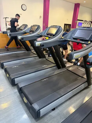 CINTA DE CORRER TECHNOGYM RUN NOW 900