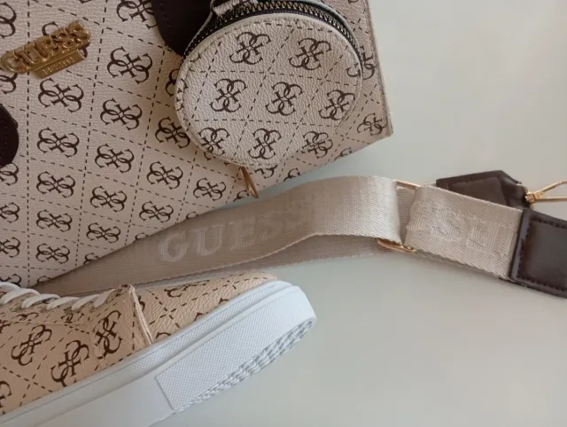 Conjunto Bolso y Zapatillas Beige