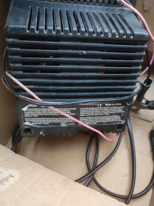 Caricabatterie Bosch KL 1206