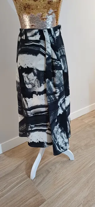 Falda Adolfo Dominguez Estampada