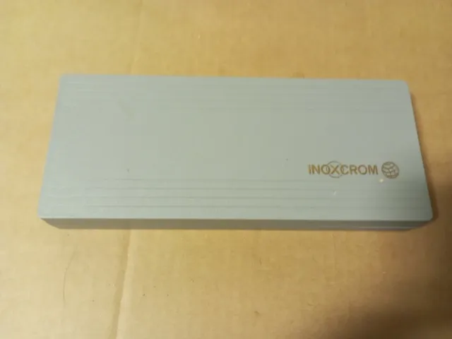 Pluma y Bolígrafo Inoxcrom con detalles de oro