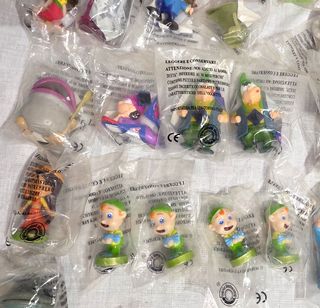 Lotto 45 Sorpresine Kinder - Varie