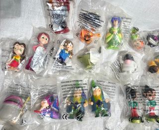 Lotto 45 Sorpresine Kinder - Varie