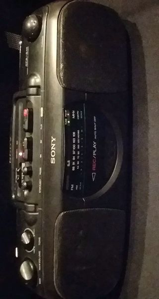 Radio Cassette Sony CFS-E10.