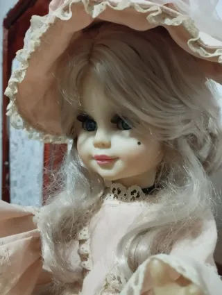 Bambola vintage da collezione