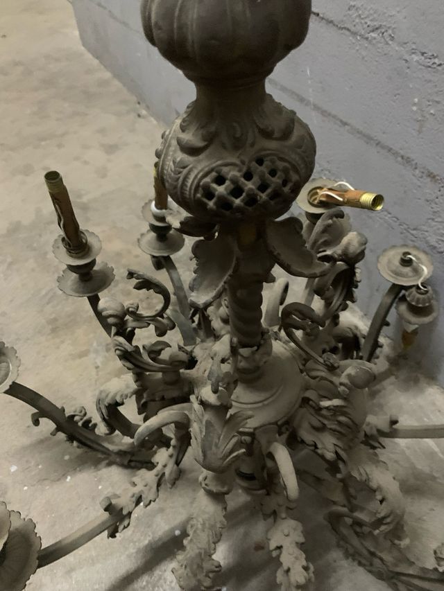 Lámpara de techo antigua