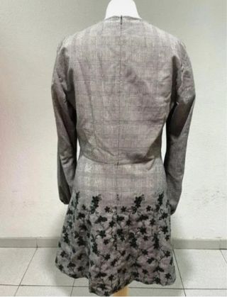 Vestido Zara cuadros hojas oficina Talla L