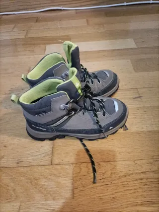 Botas de montaña niño Talla 35