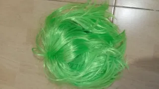 Peluca verde corta
